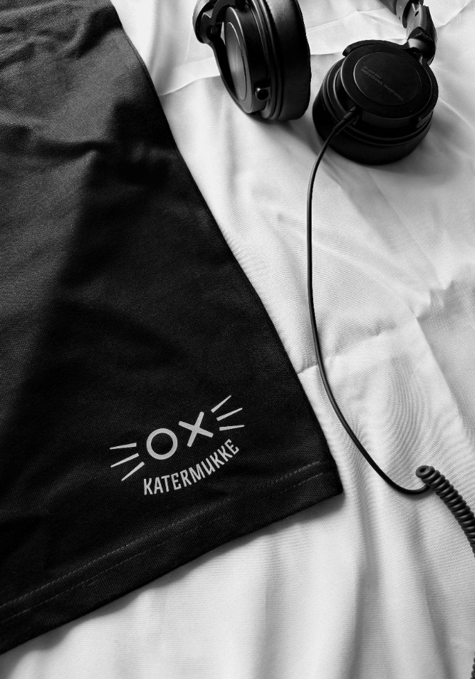 PAPAGE x KATERMUKKE - Very Cool Cat Head Tank Top